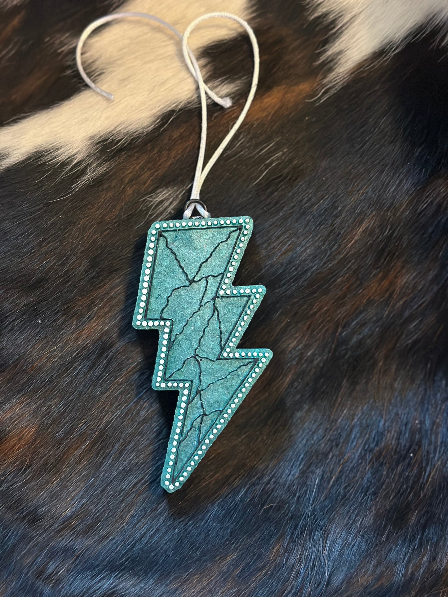 Turquoise Lightning Bolt Freshie
