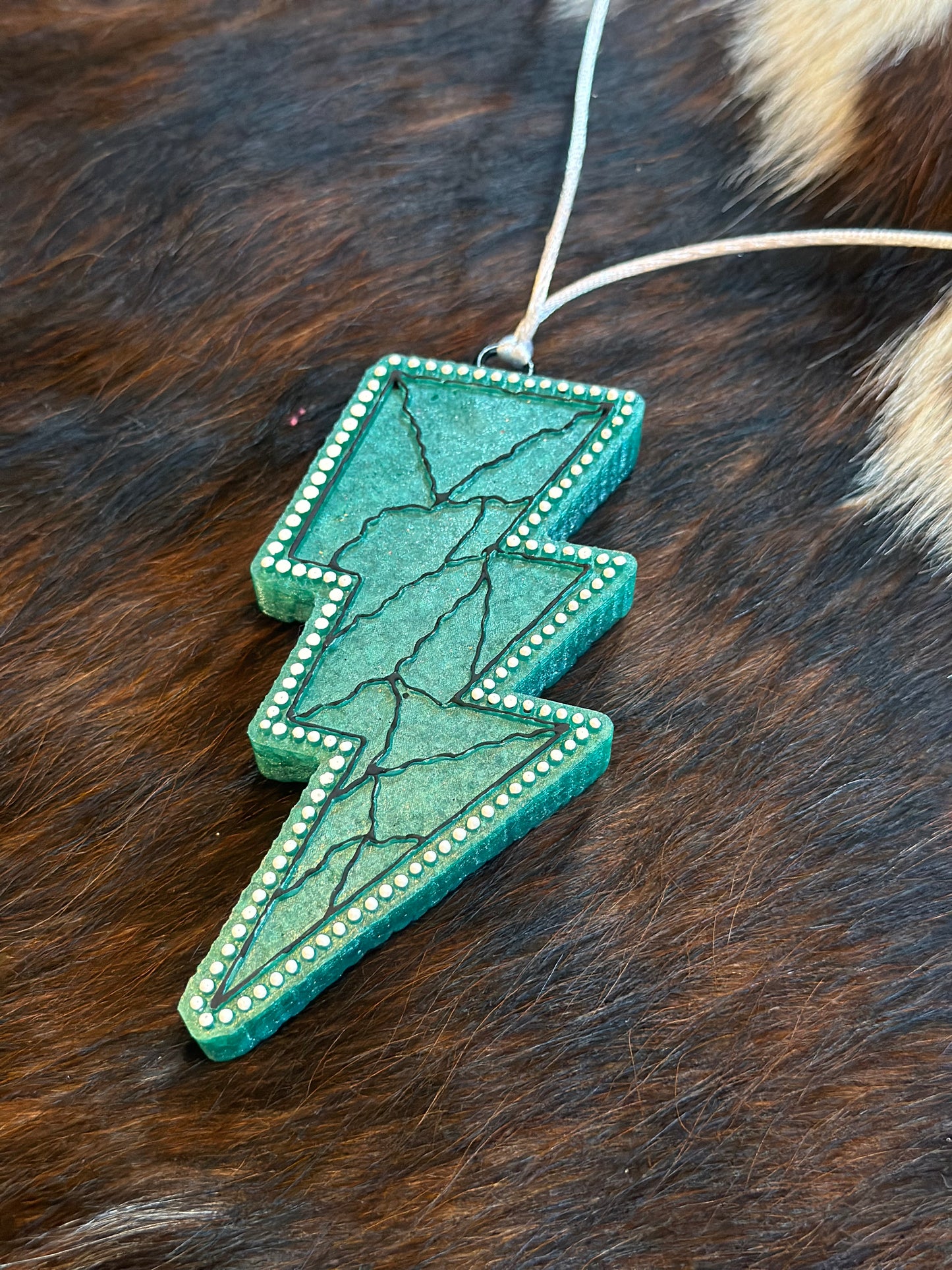Turquoise Lightning Bolt Freshie